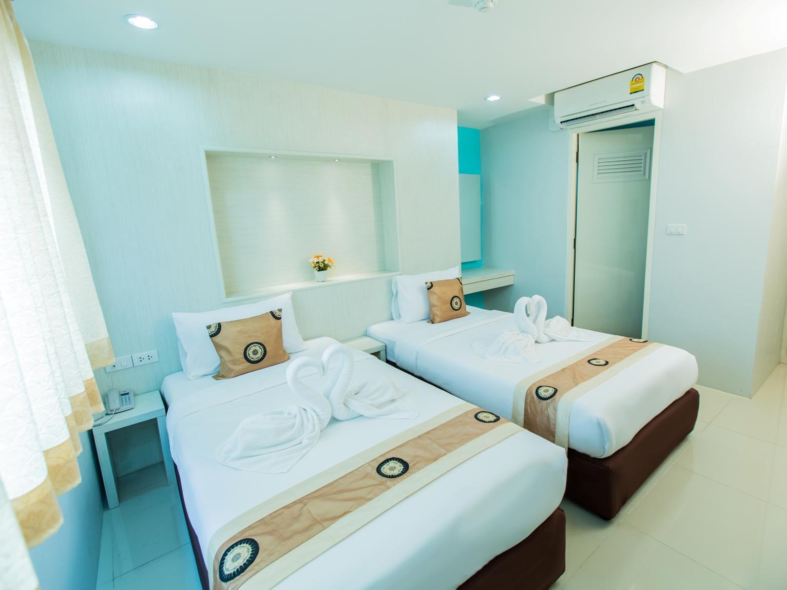 Le Touche Hotel Бангкок Экстерьер фото